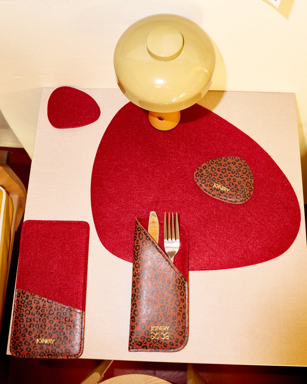 Bottle bags and table pieces