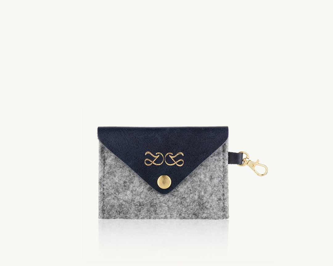 CARD HOLDER