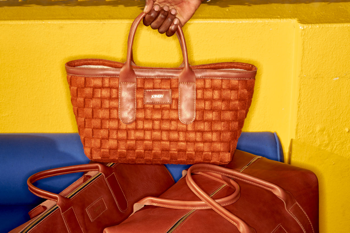 TOTE BAGS