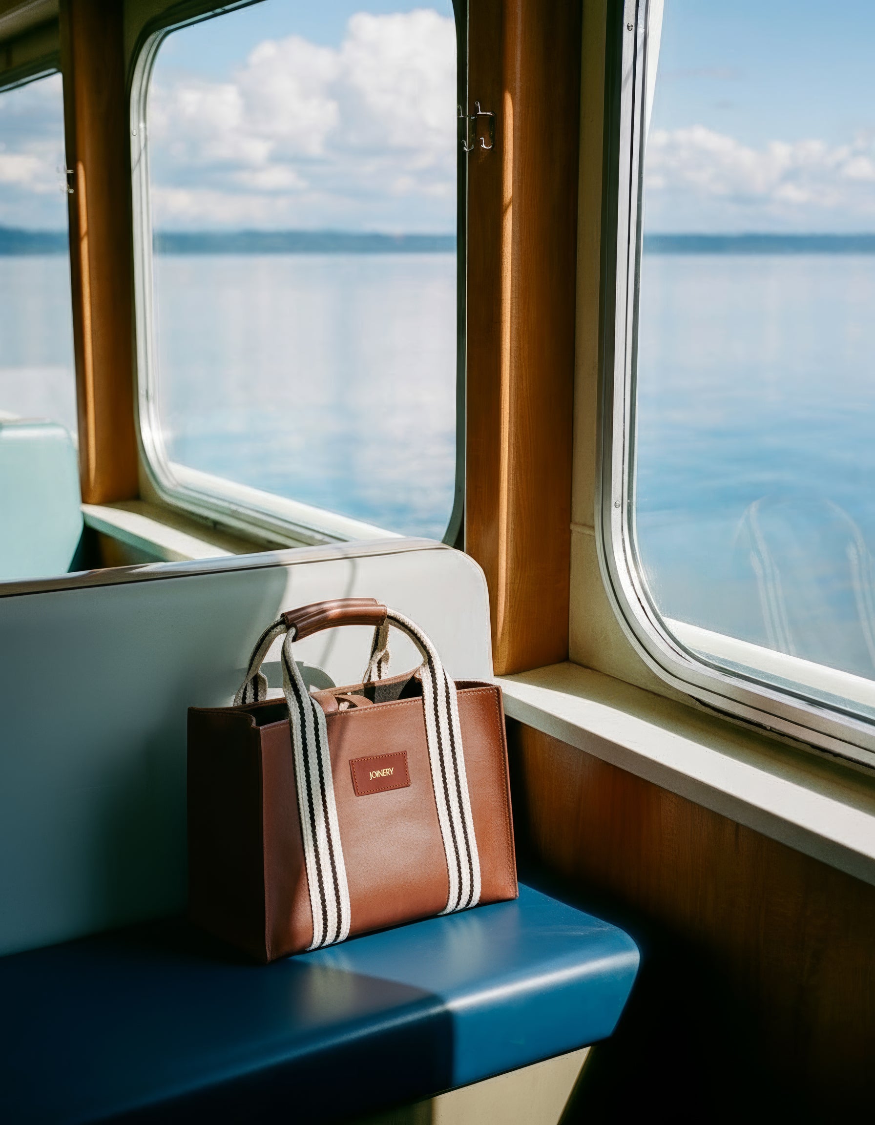 LEATHER MINI BOX TOTE